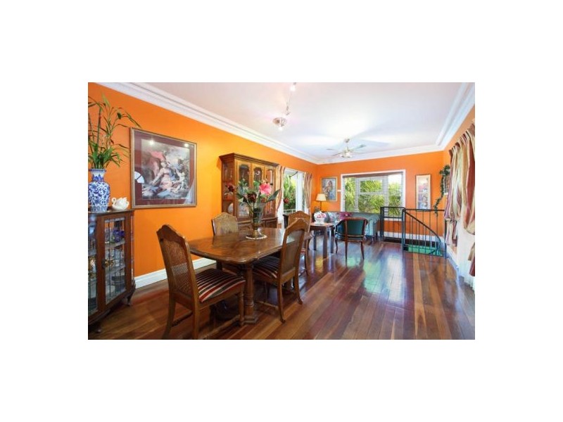 545 Cavendish Road, Coorparoo QLD 4151