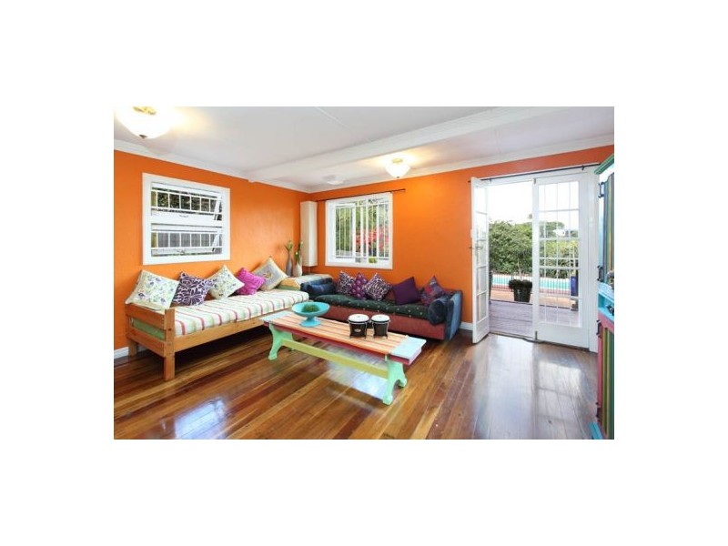 545 Cavendish Road, Coorparoo QLD 4151