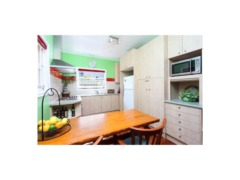 545 Cavendish Road, Coorparoo QLD 4151