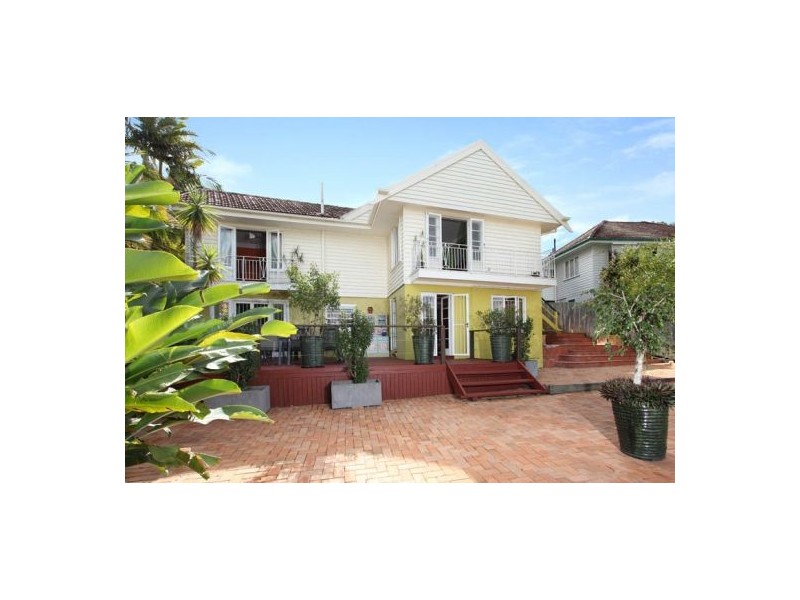 545 Cavendish Road, Coorparoo QLD 4151