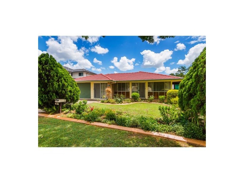 16 Nubara Street, Mansfield QLD 4122