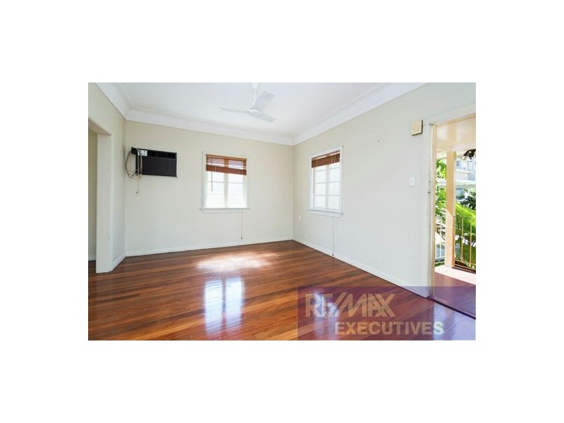 34 Judge Street, Norman Park QLD 4170