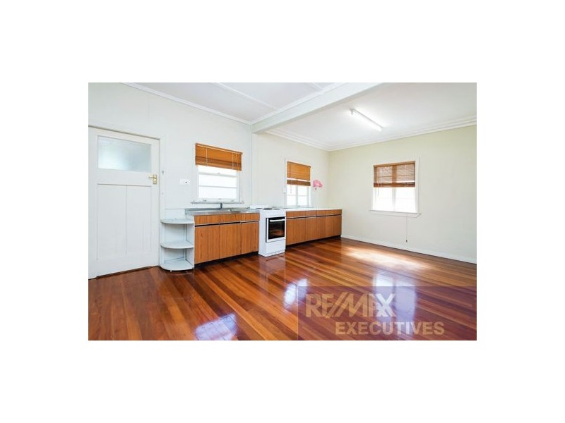 34 Judge Street, Norman Park QLD 4170