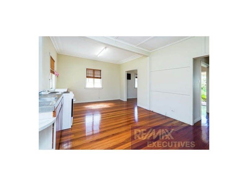 34 Judge Street, Norman Park QLD 4170