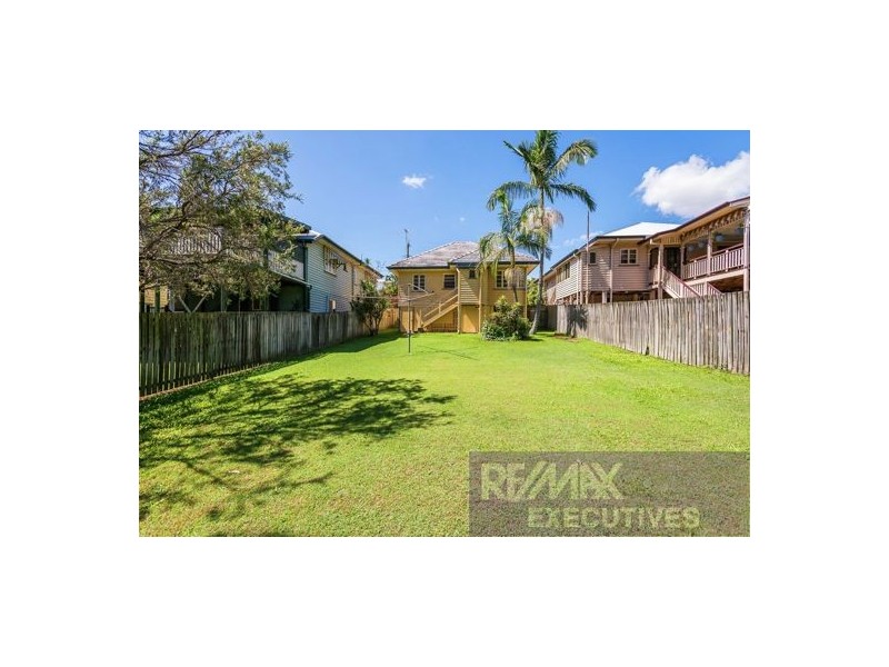 34 Judge Street, Norman Park QLD 4170