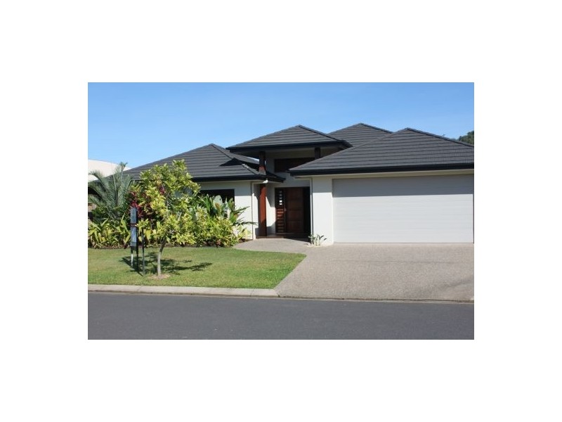 7 Bushlark Place, Smithfield QLD 4878