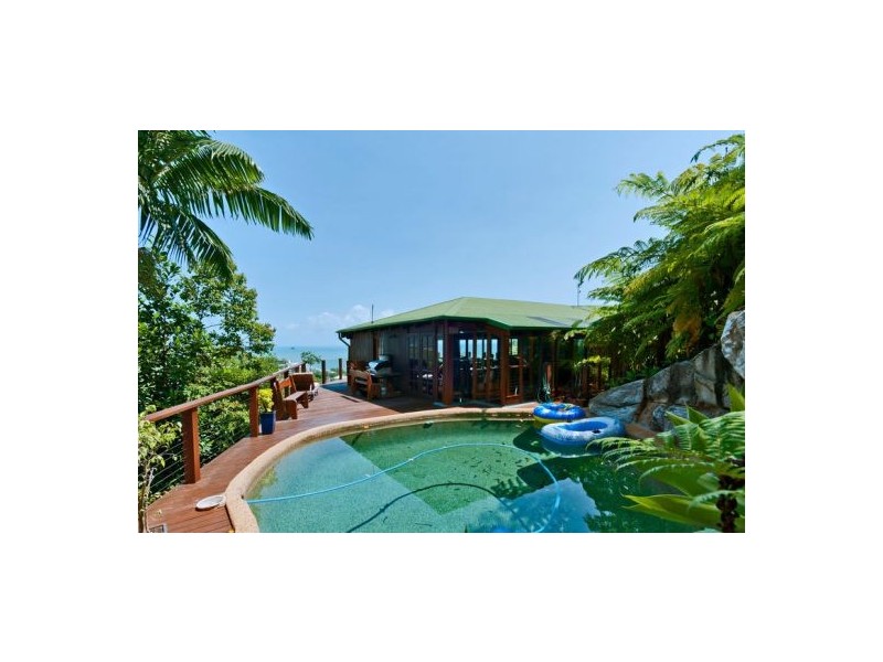 Trinity Beach QLD 4879