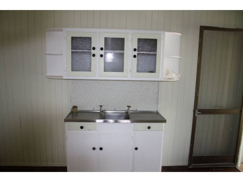 24 Cran Street, Tinana QLD 4650