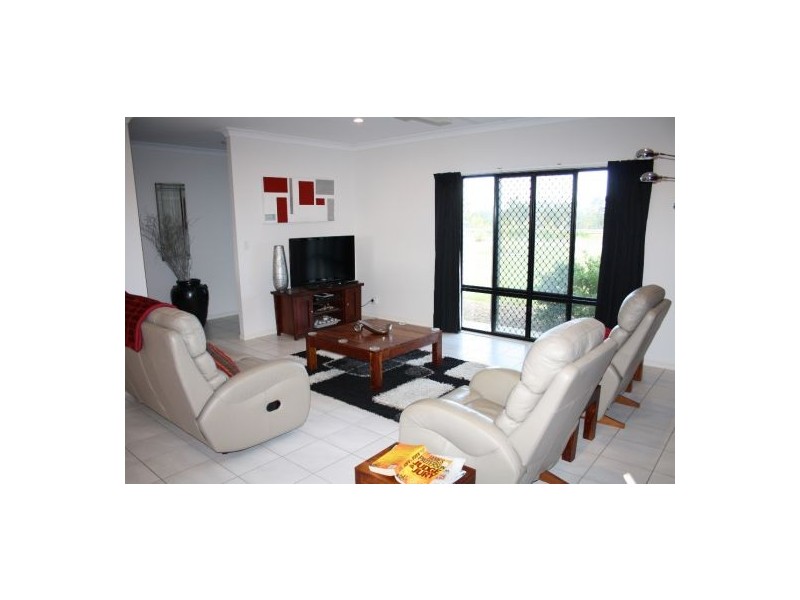 39 Charles Bruce Drive, Oakhurst QLD 4650