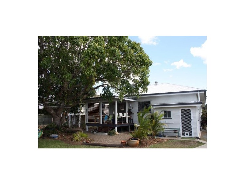 13 Premier Street, Maryborough QLD 4650