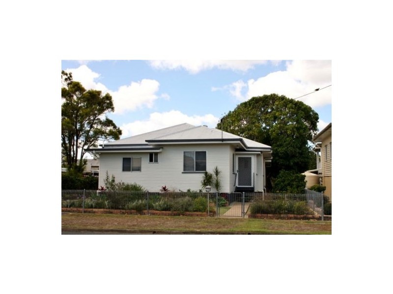 13 Premier Street, Maryborough QLD 4650