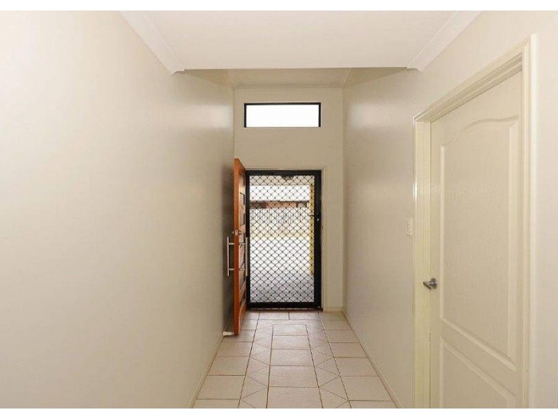 1/11 Lockerbie Court, Kawungan QLD 4655