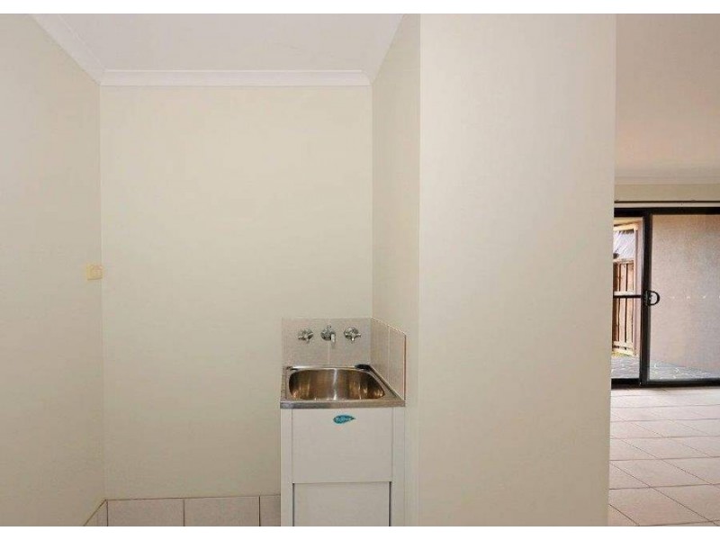1/11 Lockerbie Court, Kawungan QLD 4655