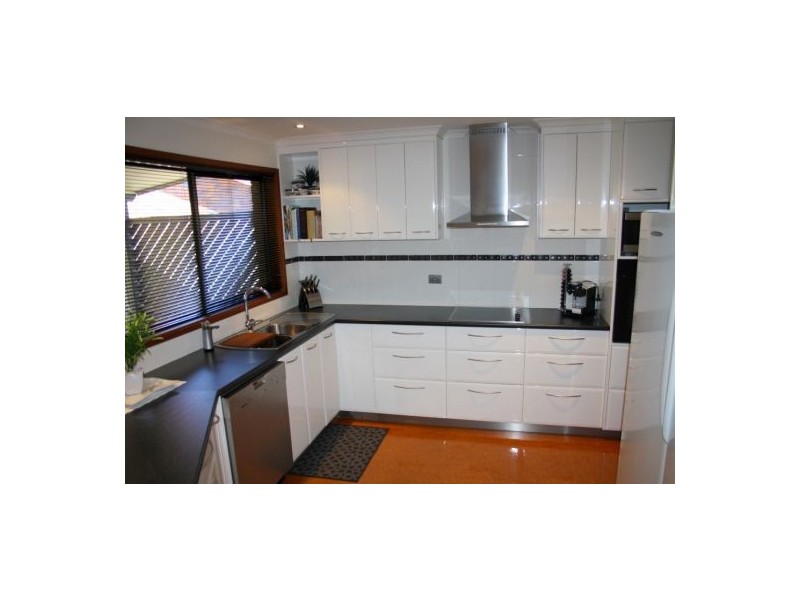 10 Sheldon Drive, Maryborough QLD 4650