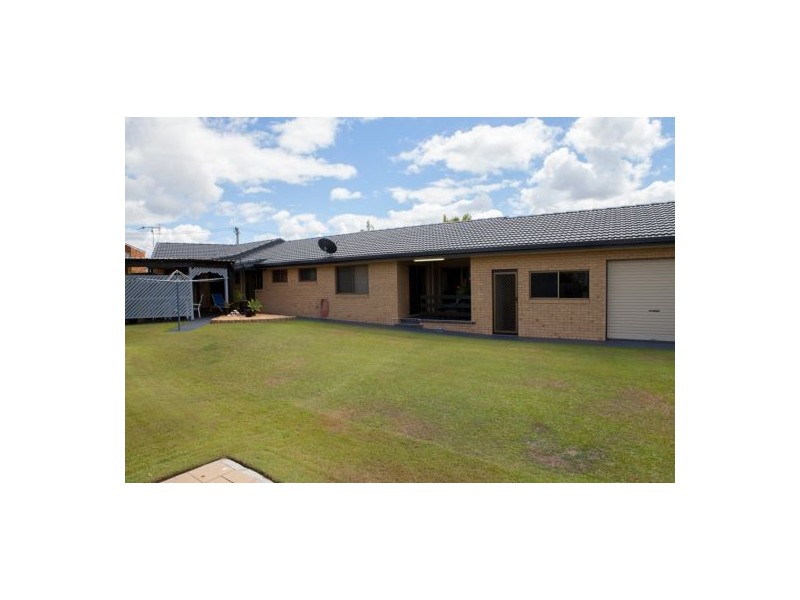 10 Sheldon Drive, Maryborough QLD 4650