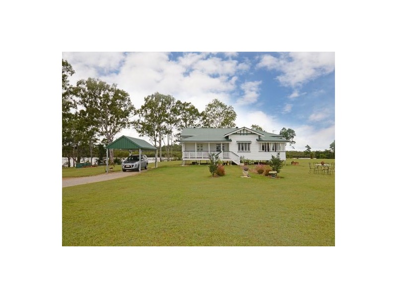 698 Walkers Point Road, Walkers Point QLD 4650