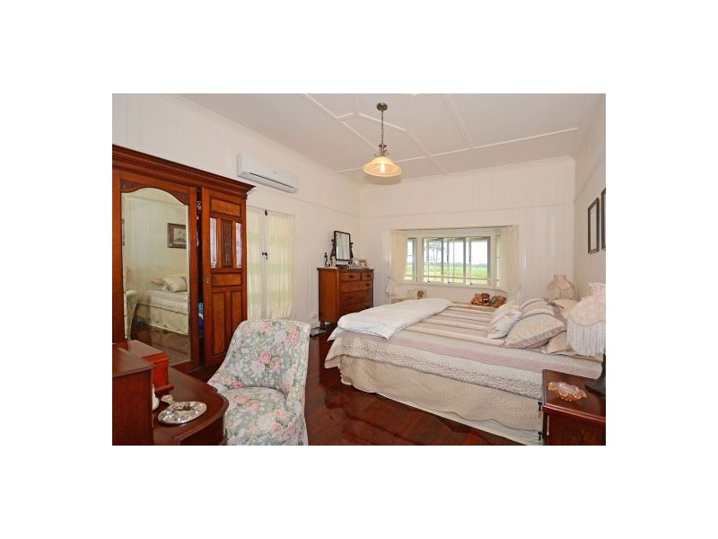 698 Walkers Point Road, Walkers Point QLD 4650