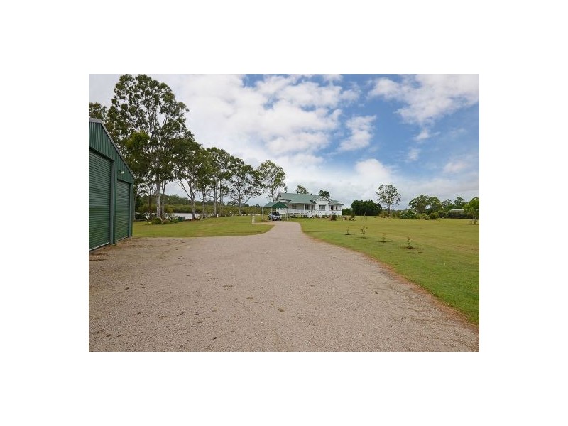 698 Walkers Point Road, Walkers Point QLD 4650