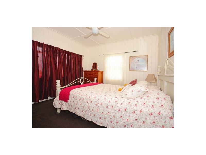 698 Walkers Point Road, Walkers Point QLD 4650