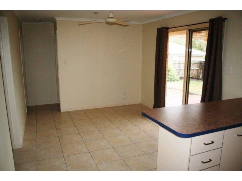 26 Moonstone Drive, Urangan QLD 4655