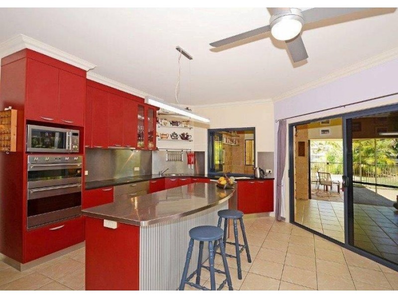 40 Pandanus Drive, Dundowran Beach QLD 4655