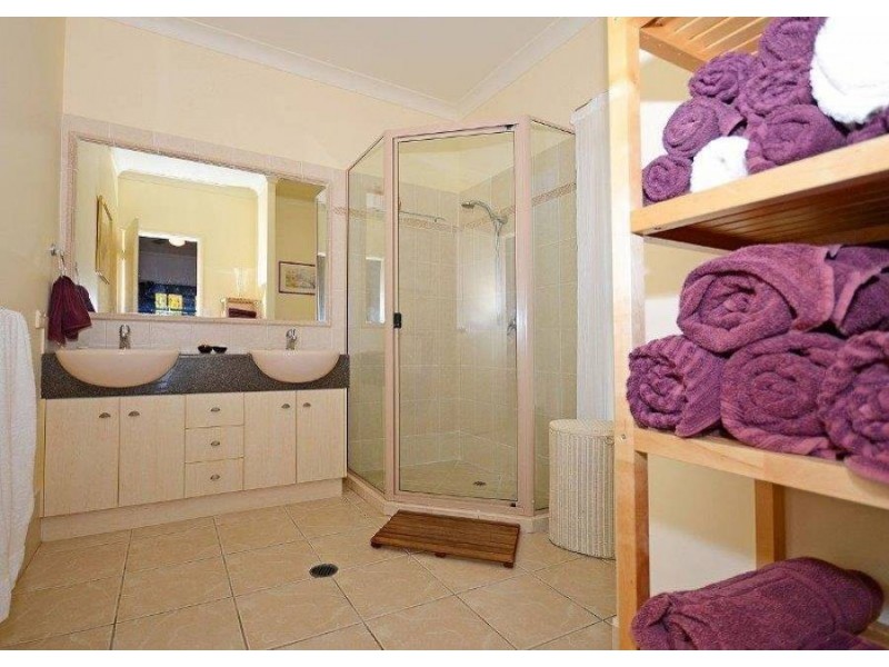 40 Pandanus Drive, Dundowran Beach QLD 4655