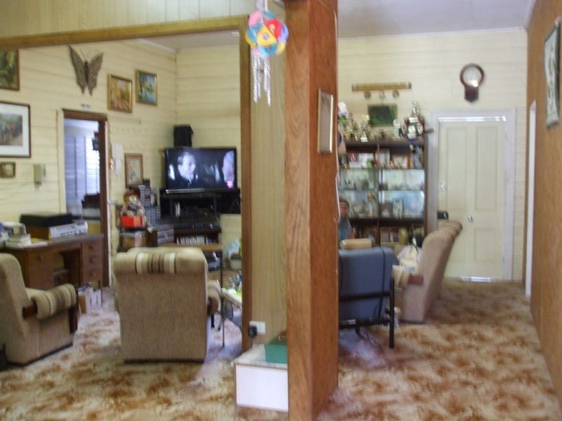 3 Gumdale Road, Gungaloon QLD 4620