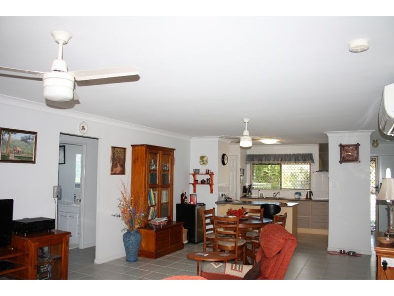 38 Vaughan Street, Aldershot QLD 4650