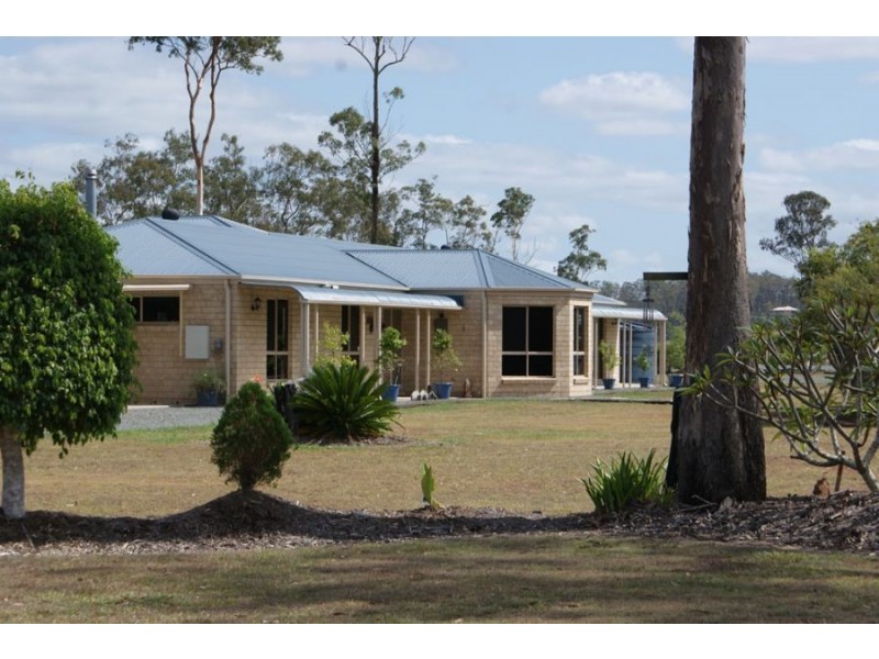 17 Meadow Drive, Yengarie QLD 4650