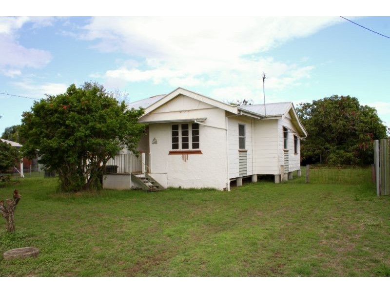 17 Eva Street, Maryborough QLD 4650