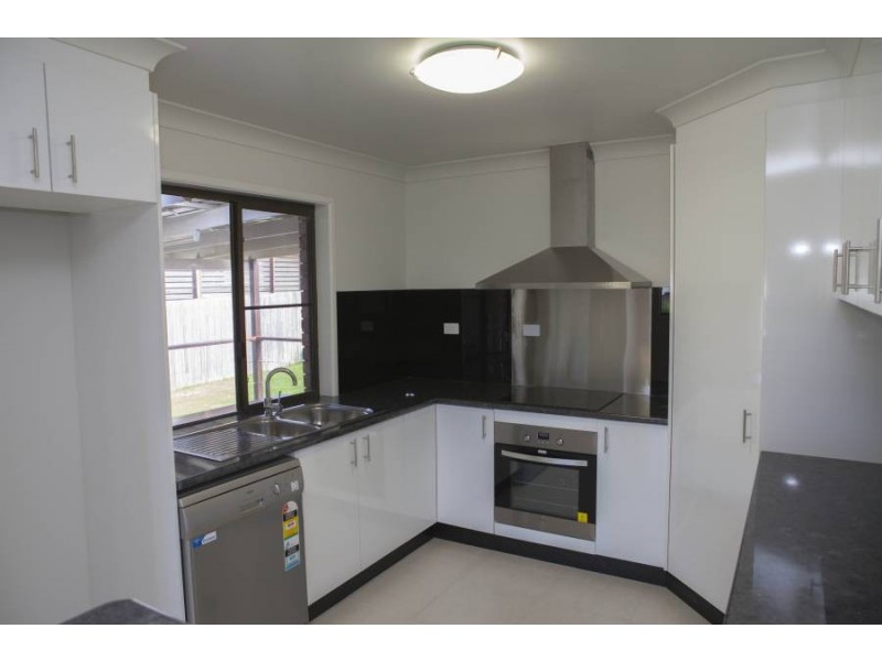 16 Caringa Street, Maryborough QLD 4650