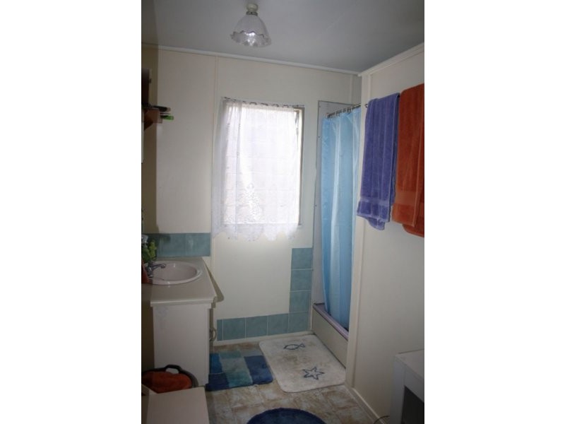 60 Robertson Street, Torbanlea QLD 4662