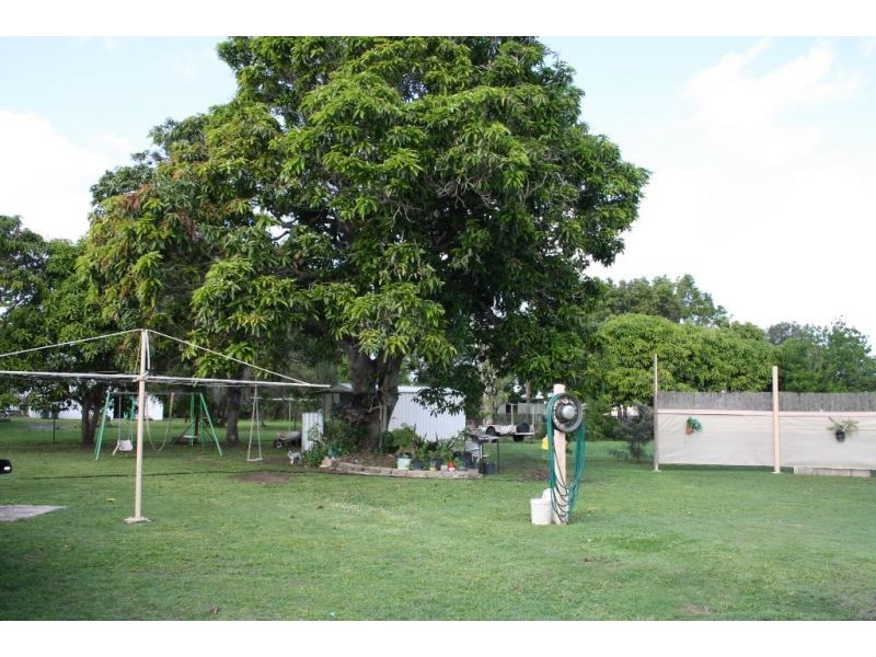 60 Robertson Street, Torbanlea QLD 4662