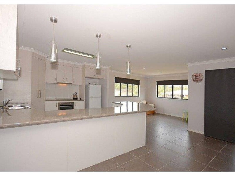 21 Annette Street, Dundowran Beach QLD 4655