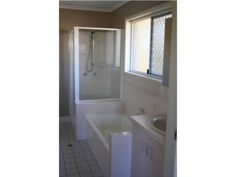 18 Jasmine Court, Tinana QLD 4650