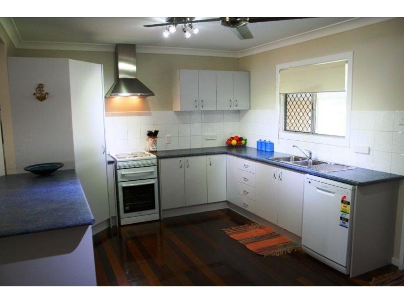 464 Esplanade, Torquay QLD 4655