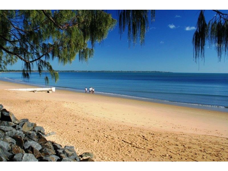 464 Esplanade, Torquay QLD 4655