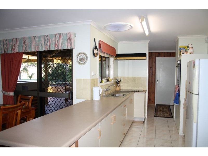 27 Jacaranda Avenue, Tinana QLD 4650