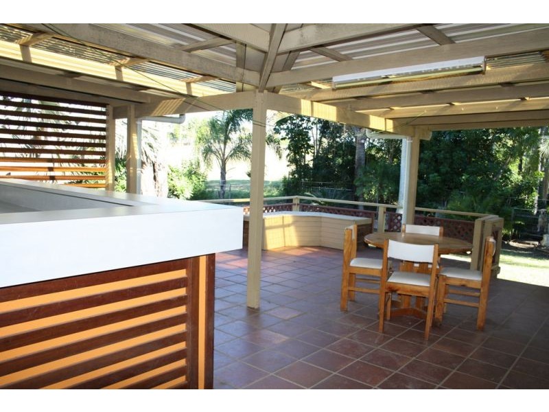 27 Jacaranda Avenue, Tinana QLD 4650