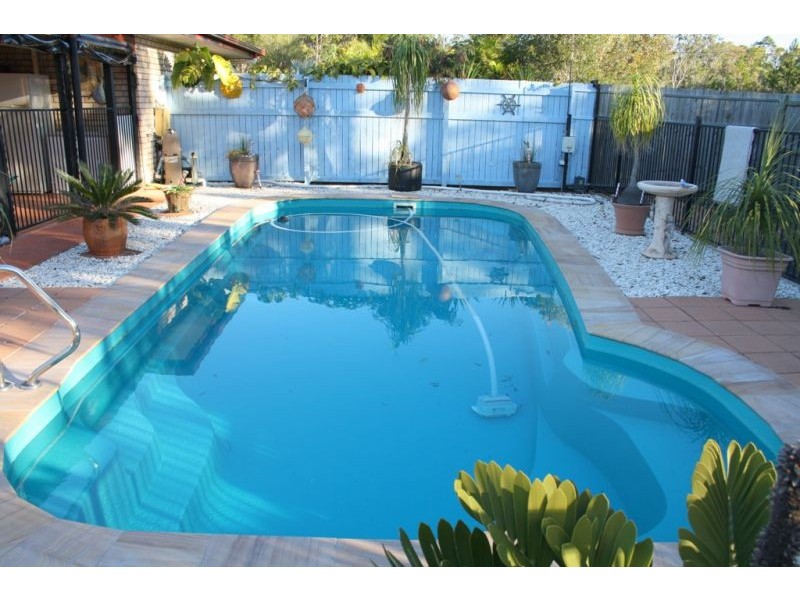 3 Sanderling Drive, Boonooroo QLD 4650