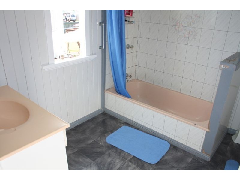 23 Grosvenor Street, Maryborough QLD 4650