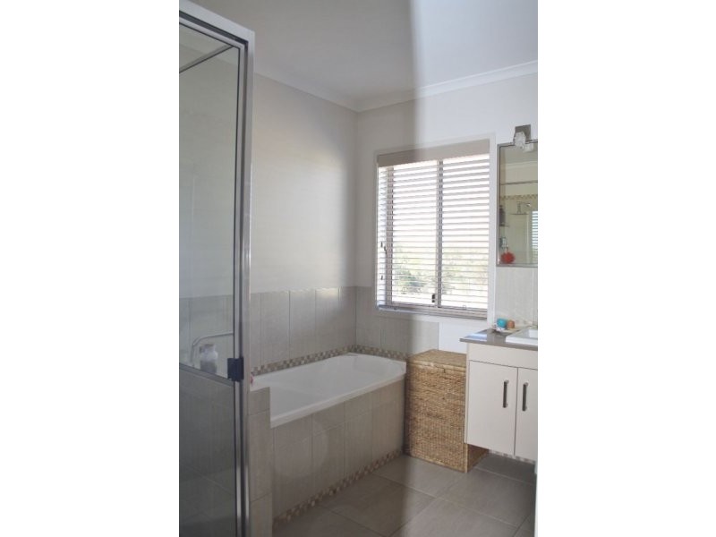 23 Louden Close, Yengarie QLD 4650