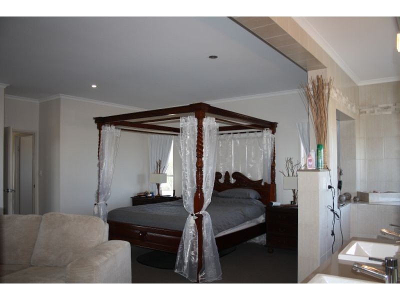 23 Louden Close, Yengarie QLD 4650