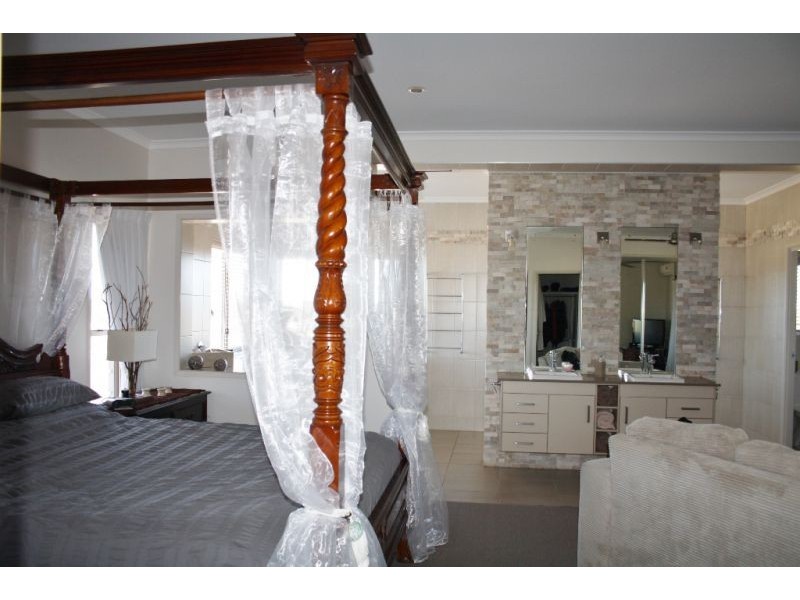 23 Louden Close, Yengarie QLD 4650
