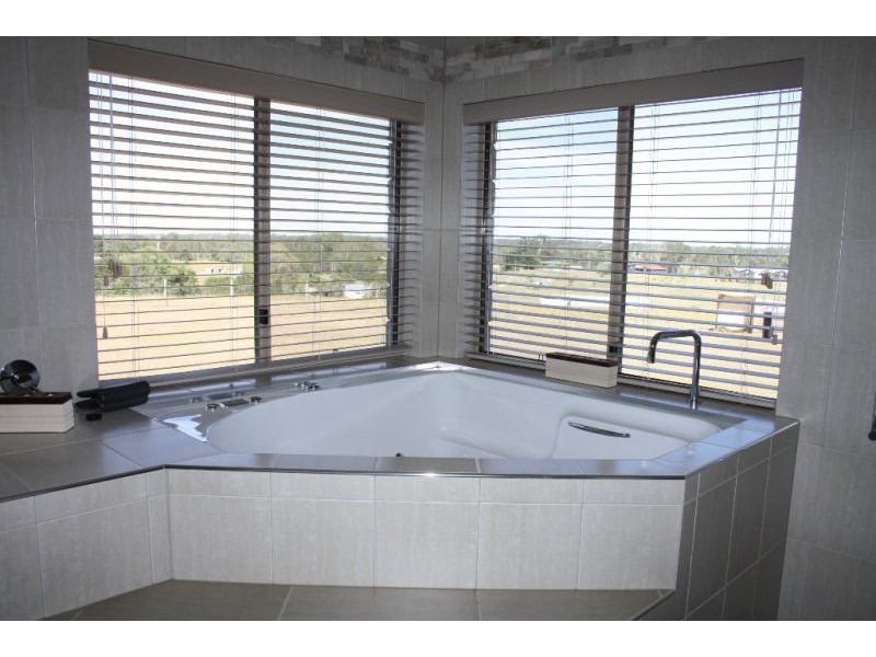 23 Louden Close, Yengarie QLD 4650