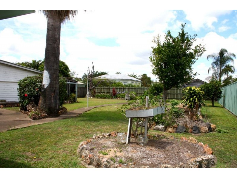 8 Garden Street, Maryborough QLD 4650