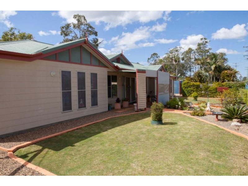 65 Lenthall Street, Aldershot QLD 4650