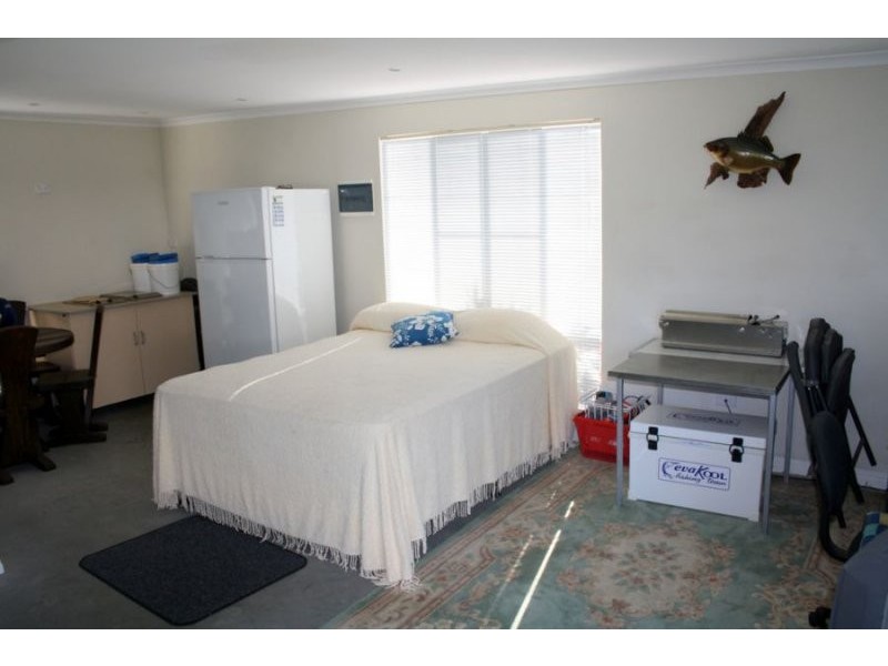 22 Cran Street, Tinana QLD 4650