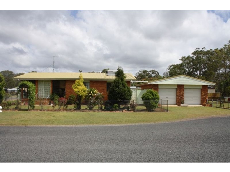 30 Fourth Avenue, Maaroom QLD 4650