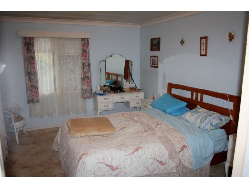 30 Fourth Avenue, Maaroom QLD 4650